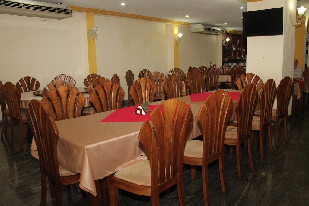 Hotel Sunhill - Kolombo Bagian luar foto