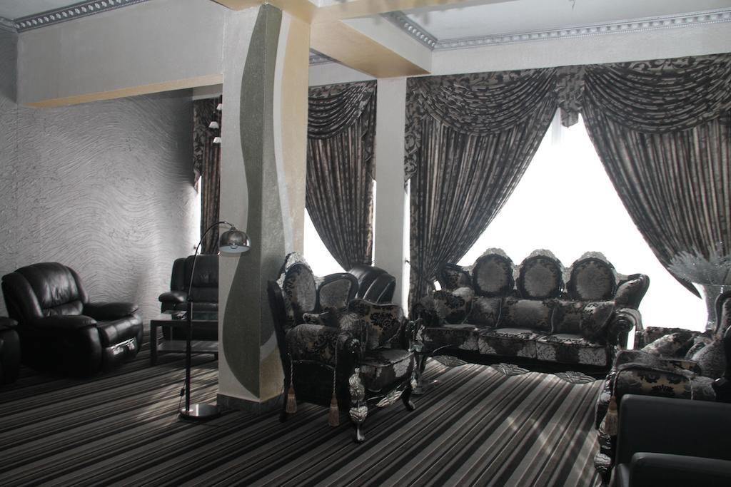 Hotel Sunhill - Kolombo Bagian luar foto
