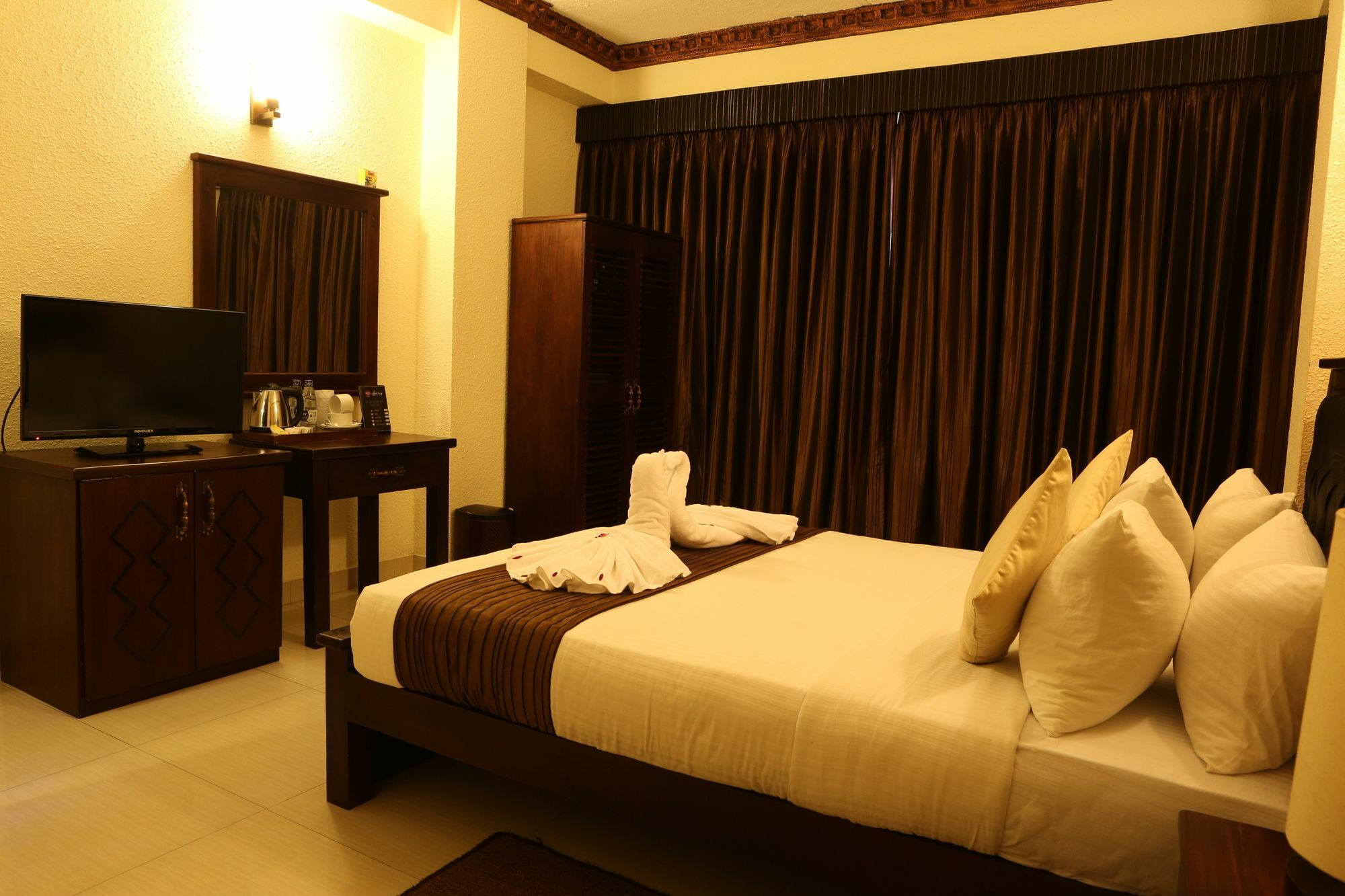 Hotel Sunhill - Kolombo Bagian luar foto